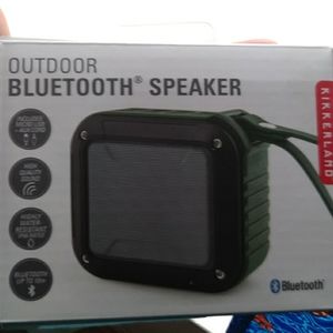 Waterproof Bluetooth portable speaker